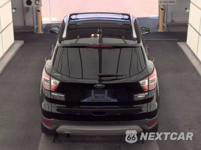 2017 Ford Escape Titanium - zdjęcie 5 z 44 - miniatura