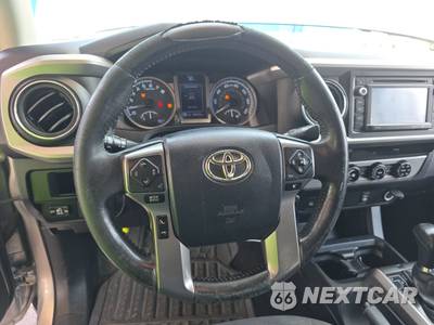 2017 Toyota Tacoma SR5 Crew Cab Medium Bed - zdjęcie 10 z 43 - miniatura