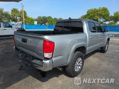 2017 Toyota Tacoma SR5 Crew Cab Medium Bed - zdjęcie 4 z 43 - miniatura