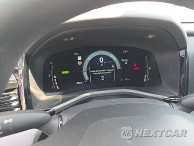 2025 Toyota Camry LE - zdjęcie 12 z 23 - miniatura