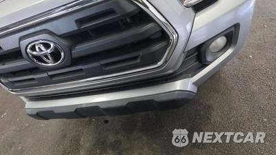 2017 Toyota Tacoma SR5 Crew Cab Medium Bed - zdjęcie 35 z 43 - miniatura