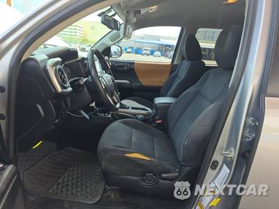 2017 Toyota Tacoma SR5 Crew Cab Medium Bed - zdjęcie 7 z 43 - miniatura