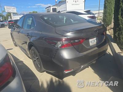 2024 Toyota Camry SE - zdjęcie 6 z 32 - miniatura