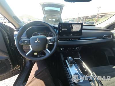 2025 Mitsubishi Outlander SE - zdjęcie 11 z 29 - miniatura