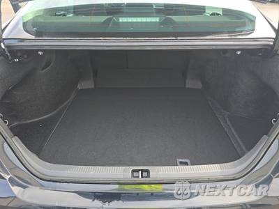 2026 Toyota Camry LE - zdjęcie 16 z 28 - miniatura