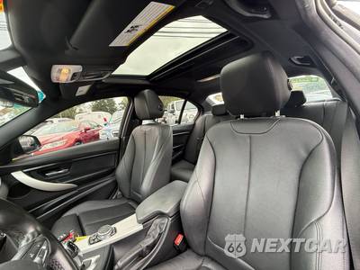 2016 BMW 3 Series Sedan 320i xDrive SPORT LINE - zdjęcie 74 z 122 - miniatura