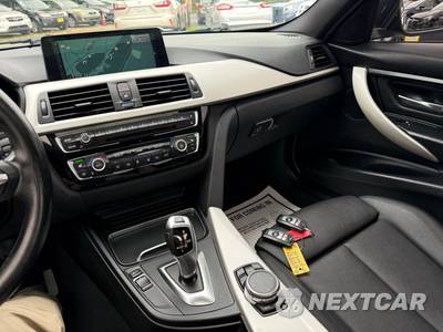 2016 BMW 3 Series Sedan 320i xDrive SPORT LINE - zdjęcie 90 z 122 - miniatura