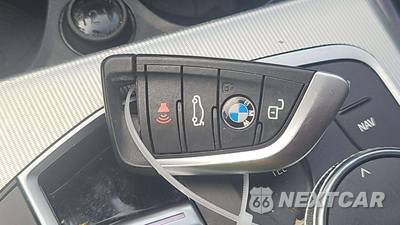 2023 BMW i4 eDrive35 - zdjęcie 19 z 22 - miniatura
