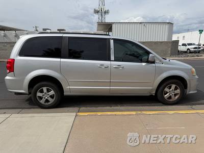2012 Dodge Grand Caravan SXT 121.2" WB - zdjęcie 2 z 5 - miniatura