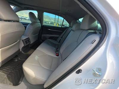 2021 Toyota Camry XLE - zdjęcie 13 z 30 - miniatura