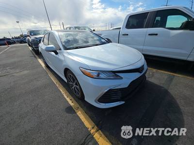2021 Toyota Camry XLE - zdjęcie 3 z 30 - miniatura