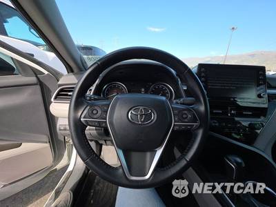 2021 Toyota Camry XLE - zdjęcie 10 z 30 - miniatura