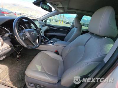2021 Toyota Camry XLE - zdjęcie 7 z 30 - miniatura