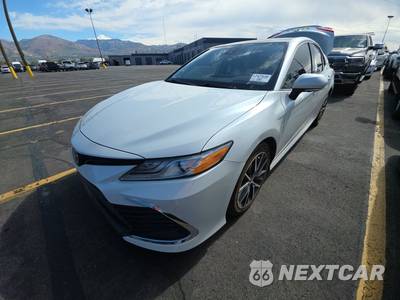 2021 Toyota Camry XLE - zdjęcie 1 z 30 - miniatura