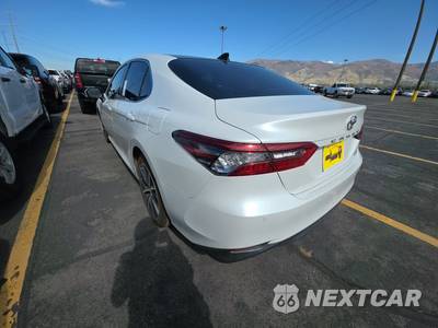 2021 Toyota Camry XLE - zdjęcie 6 z 30 - miniatura
