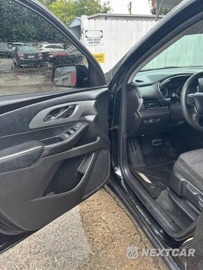 2021 Chevrolet Traverse LS 1LS - zdjęcie 26 z 30 - miniatura