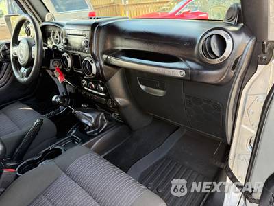 2011 Jeep Wrangler Unlimited Sport - zdjęcie 50 z 140 - miniatura