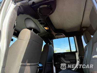 2011 Jeep Wrangler Unlimited Sport - zdjęcie 79 z 140 - miniatura