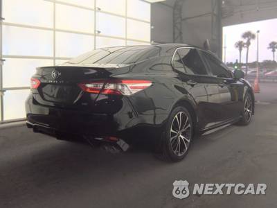 2018 Toyota Camry SE - zdjęcie 4 z 24 - miniatura