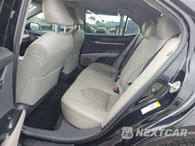 2018 Toyota Camry SE - zdjęcie 13 z 24 - miniatura