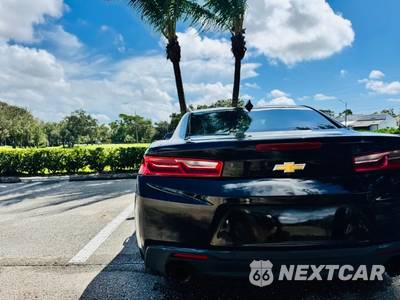 2017 Chevrolet Camaro 1LS Coupe - zdjęcie 9 z 19 - miniatura