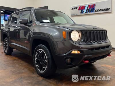 2016 Jeep Renegade Trailhawk - zdjęcie 3 z 50 - miniatura