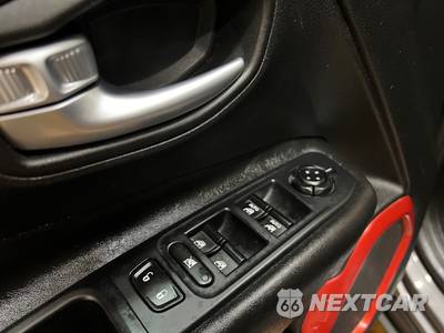 2016 Jeep Renegade Trailhawk - zdjęcie 41 z 50 - miniatura