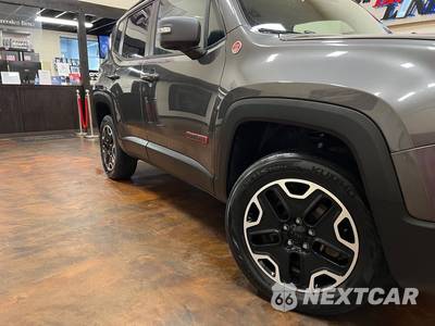 2016 Jeep Renegade Trailhawk - zdjęcie 49 z 50 - miniatura