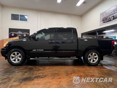 2014 Nissan TITAN SV Crew Cab Short Bed - zdjęcie 6 z 49 - miniatura