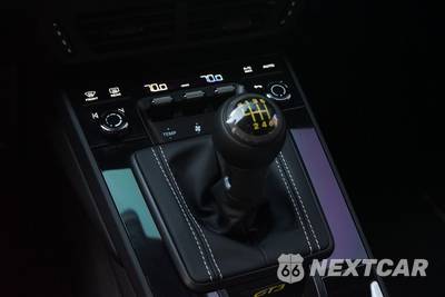 2026 Porsche 911 GT3 - zdjęcie 12 z 25 - miniatura