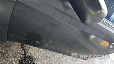 2011 Toyota Camry LE - zdjęcie 39 z 43 - miniatura