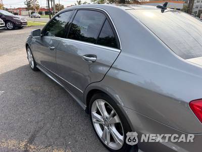 2012 Mercedes-Benz E 350 4MATIC Sedan - zdjęcie 36 z 39 - miniatura