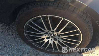 2023 Mercedes-Benz C 300 Sedan - zdjęcie 36 z 38 - miniatura