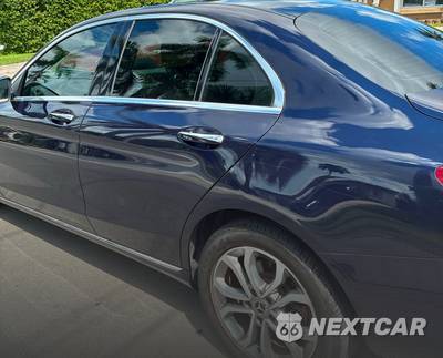 2018 Mercedes-Benz C 300 4MATIC Sedan - zdjęcie 6 z 12 - miniatura