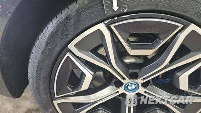 2023 BMW iX Sports Activity Vehicle M60 - zdjęcie 23 z 23 - miniatura