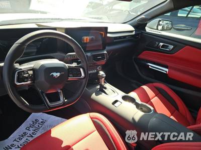 2026 Ford Mustang GT Coupe - zdjęcie 11 z 32 - miniatura