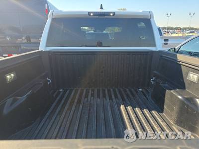 2025 Toyota Tacoma TRD Off-Road Crew Cab Medium Bed - zdjęcie 16 z 34 - miniatura