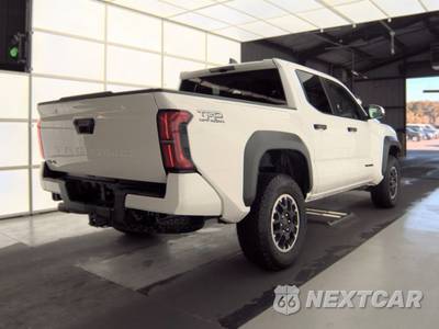 2025 Toyota Tacoma TRD Off-Road Crew Cab Medium Bed - zdjęcie 4 z 34 - miniatura