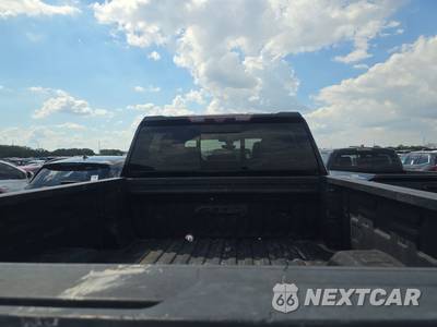 2022 GMC Sierra 2500HD AT4 Crew Cab Medium Bed 4SB - zdjęcie 16 z 29 - miniatura