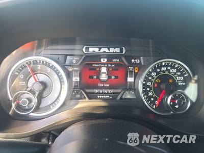 2022 Ram 1500 Big Horn Extended Cab Medium Bed - zdjęcie 12 z 33 - miniatura