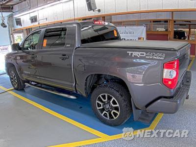 2017 Toyota Tundra SR5 Crew Cab Short Bed - zdjęcie 6 z 34 - miniatura