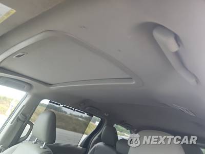 2015 Toyota Sienna XLE 8-Passenger 119.3" WB - zdjęcie 18 z 20 - miniatura