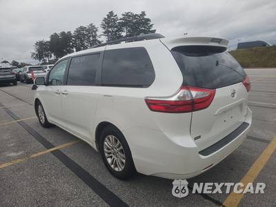 2015 Toyota Sienna XLE 8-Passenger 119.3" WB - zdjęcie 6 z 20 - miniatura