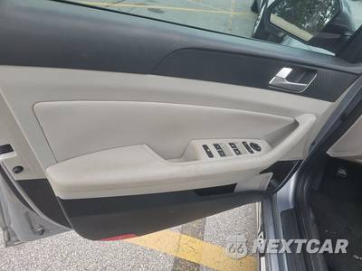 2016 Hyundai Sonata Sport - zdjęcie 9 z 18 - miniatura