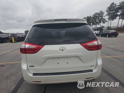 2015 Toyota Sienna XLE 8-Passenger 119.3" WB - zdjęcie 5 z 20 - miniatura