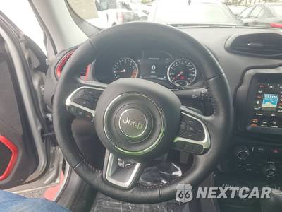 2021 Jeep Renegade Trailhawk - zdjęcie 10 z 18 - miniatura