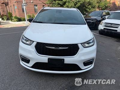 2026 Chrysler Pacifica Limited 121.6" WB - zdjęcie 2 z 25 - miniatura