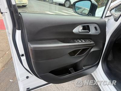 2026 Chrysler Pacifica Limited 121.6" WB - zdjęcie 18 z 25 - miniatura