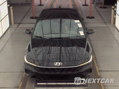 2024 Hyundai Elantra SE - zdjęcie 2 z 24 - miniatura