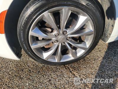 2015 Chrysler 200S - zdjęcie 17 z 20 - miniatura